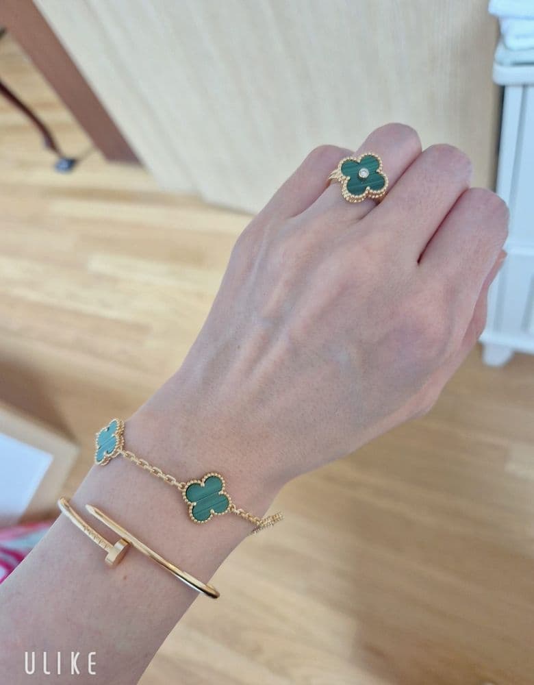 반클리프 말라카이트+말라카이트 착샷