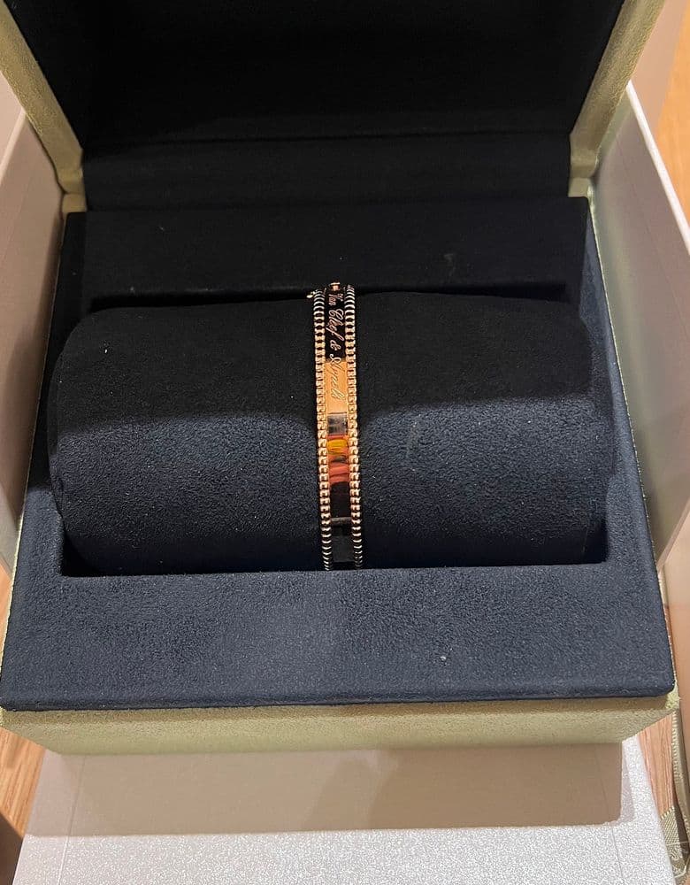 Van Cleef Perlée Signature