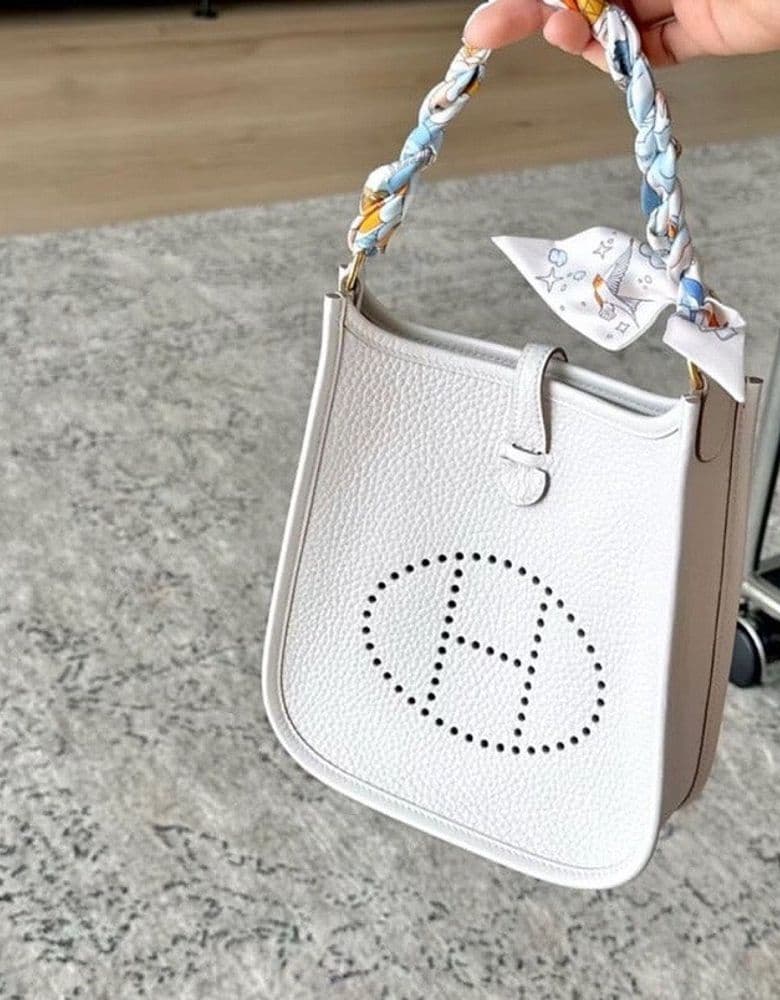 Hermès Evelyne