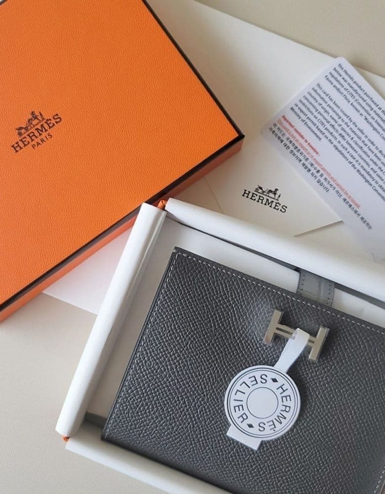 Hermès Béarn Touch Compact Wallet in Graphite with Silver Hardware