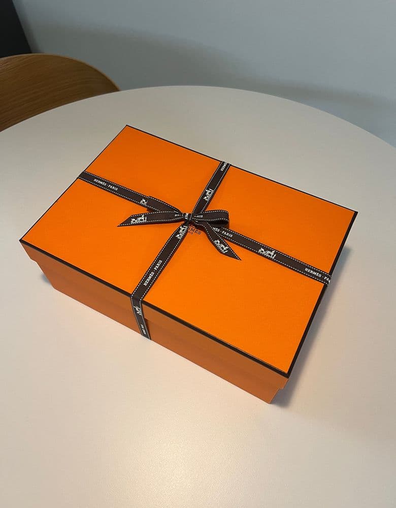 Hermès Faubourg loafers in beige.