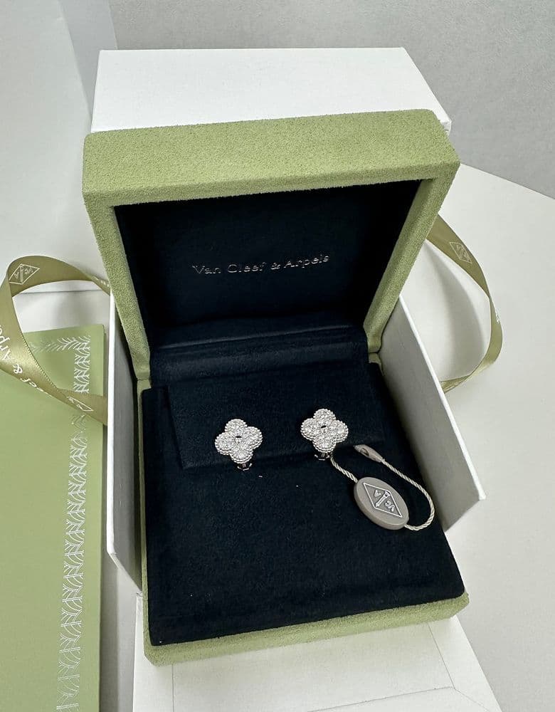 Looking to purchase a Van Cleef & Arpels Vinda necklace. Also considering Vinda earrings, the Sweet Alhambra diamond 6 motif, Guilloché 5 motif, Damiani Mimosa ring and earrings, and Fred Chance Infinite earrings (pics of them on would be great!).