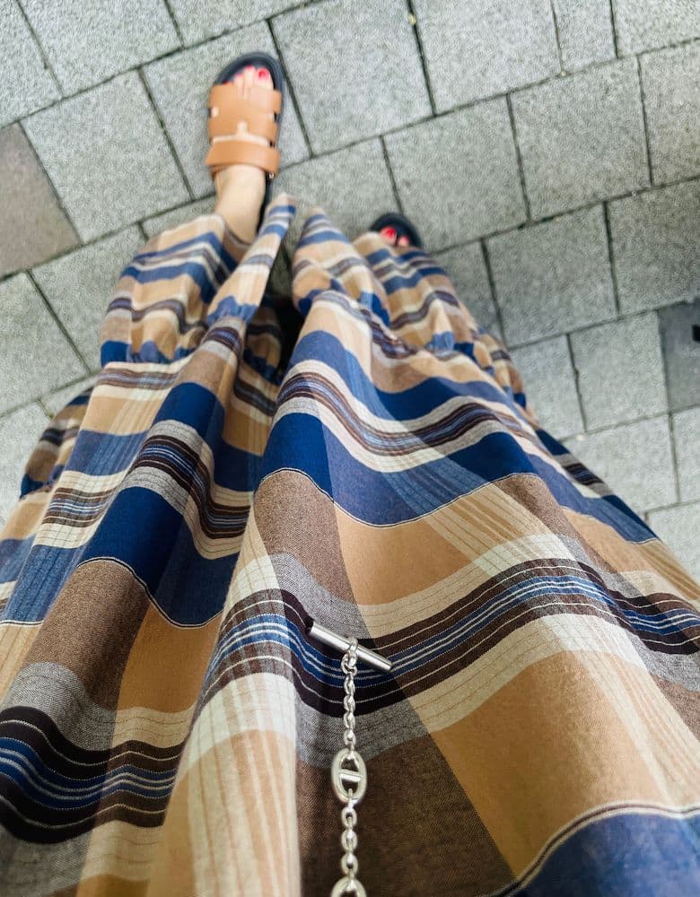 Hermès Chaine d'Ancre Pendant & Hermès Chypre Sandals