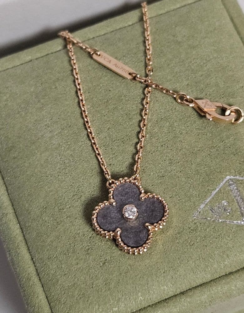 Van Cleef & Arpels Holiday Necklace - Silver Obsidian