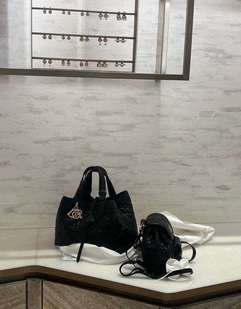 Dior Toujours Medium