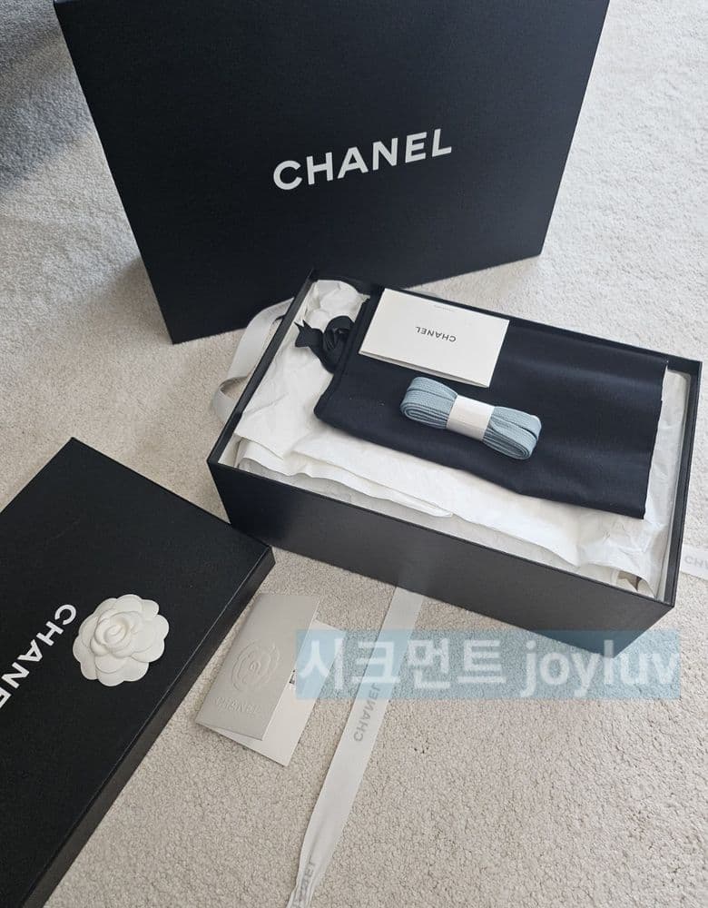 샤넬 마크다운 스니커즈