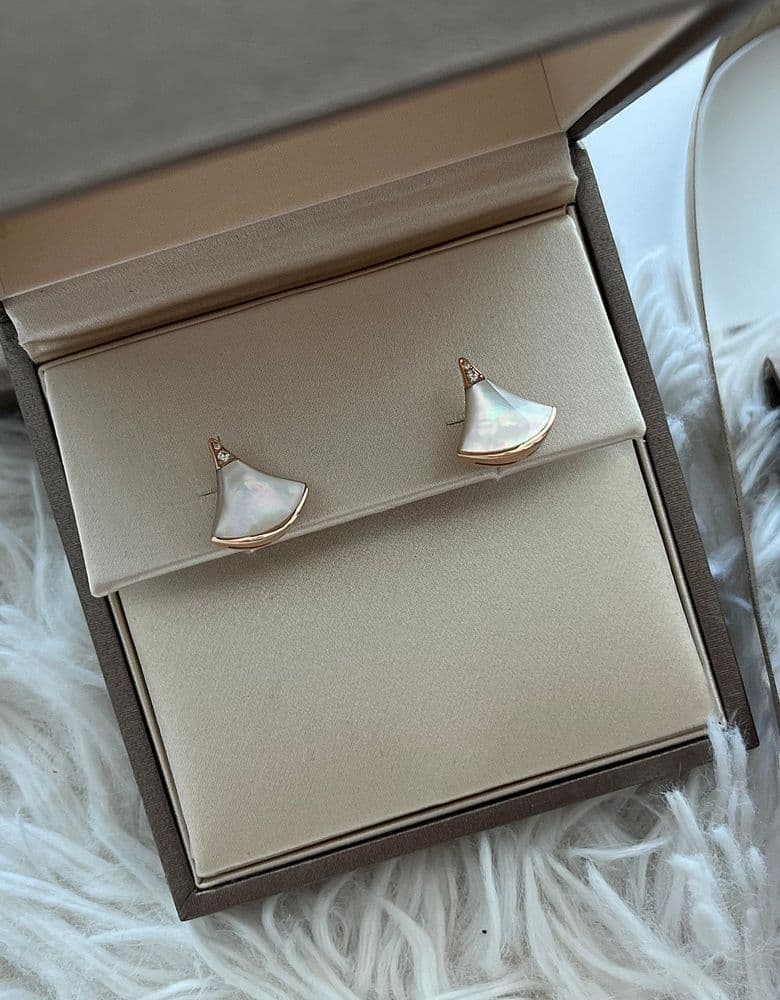 불가리 디바스드림 귀걸이 로즈골드