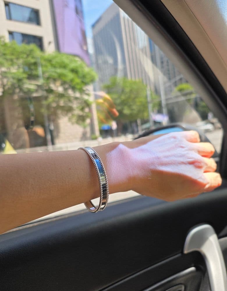 반클리프 빼를리 팔찌 화이트 골드