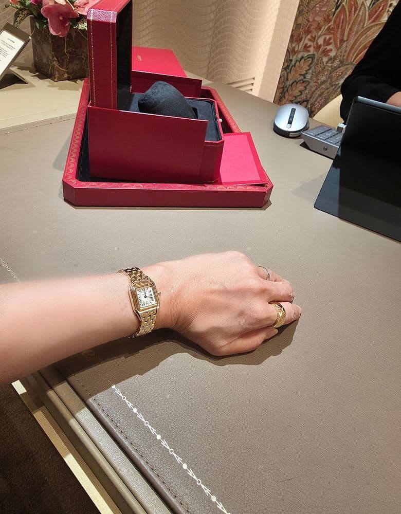 Cartier Panthère Gold