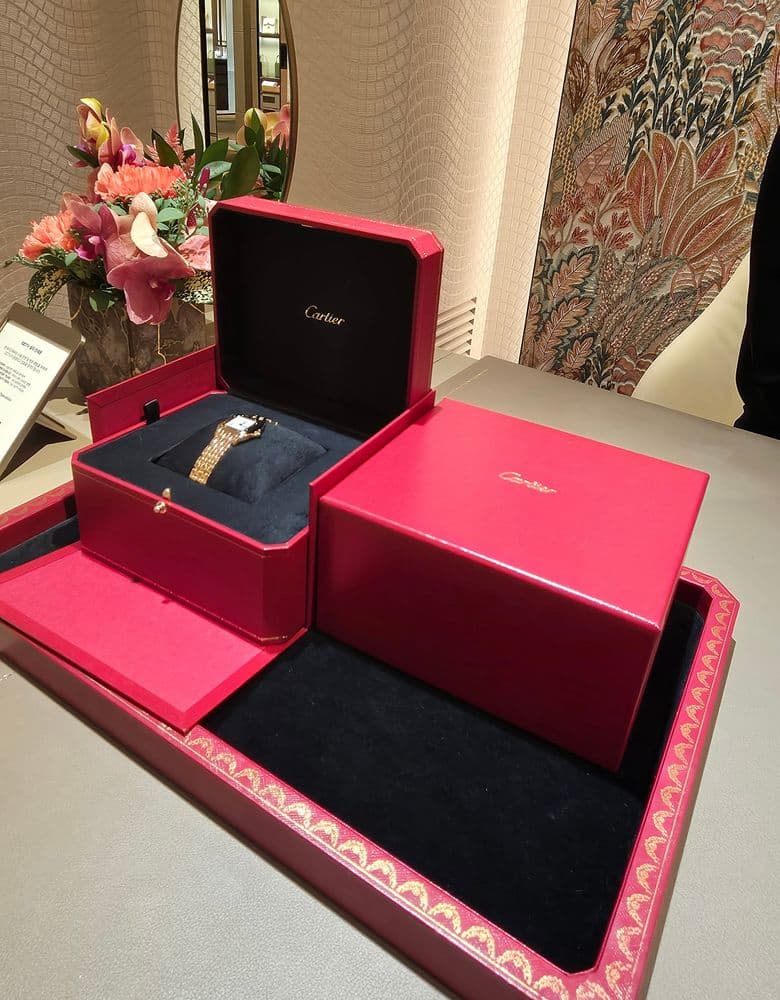 Cartier Panthère Gold