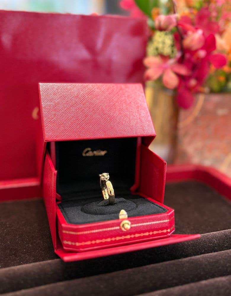 My thoughts on purchasing the Cartier Panthère ring.