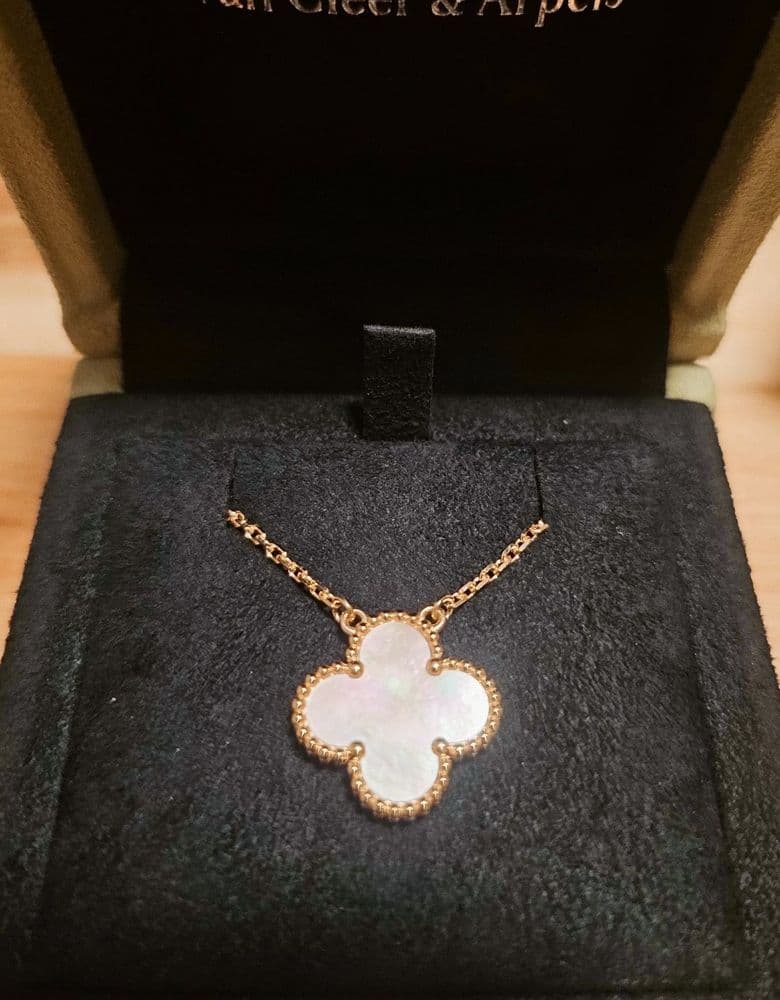 Van Cleef & Arpels Alhambra Necklace, Mother of Pearl