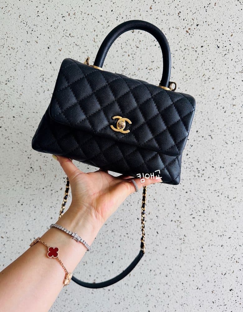 Chanel Coco Handle Small and Van Cleef & Arpels 5 Motif Carnelian Guilloche combination - a classic pairing.