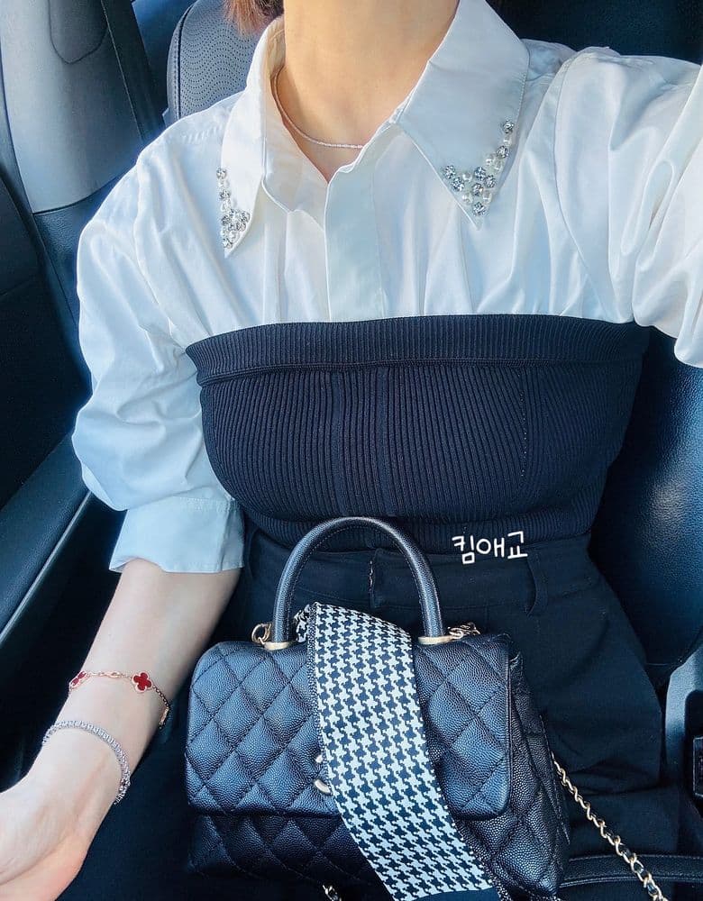 Chanel Coco Handle Small and Van Cleef & Arpels 5 Motif Carnelian Guilloche combination - a classic pairing.