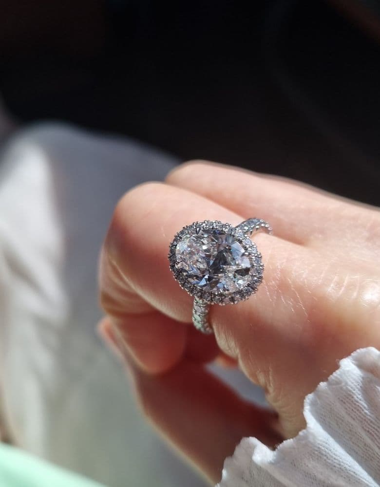 Cartier ring (3 carats)