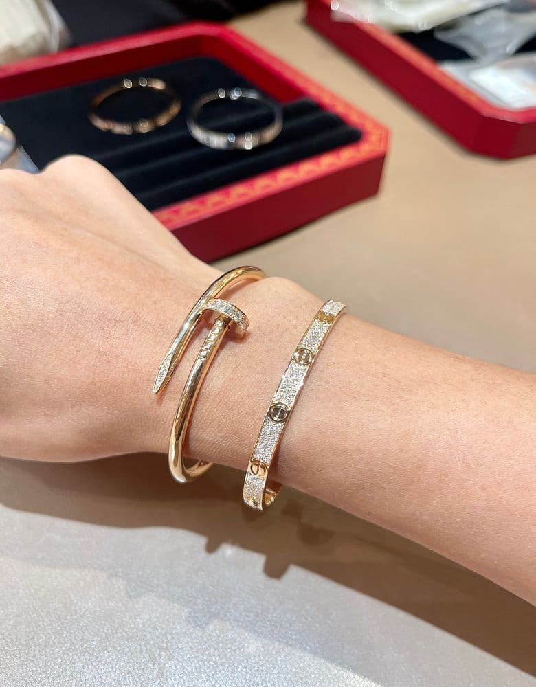 Cartier Love Classic