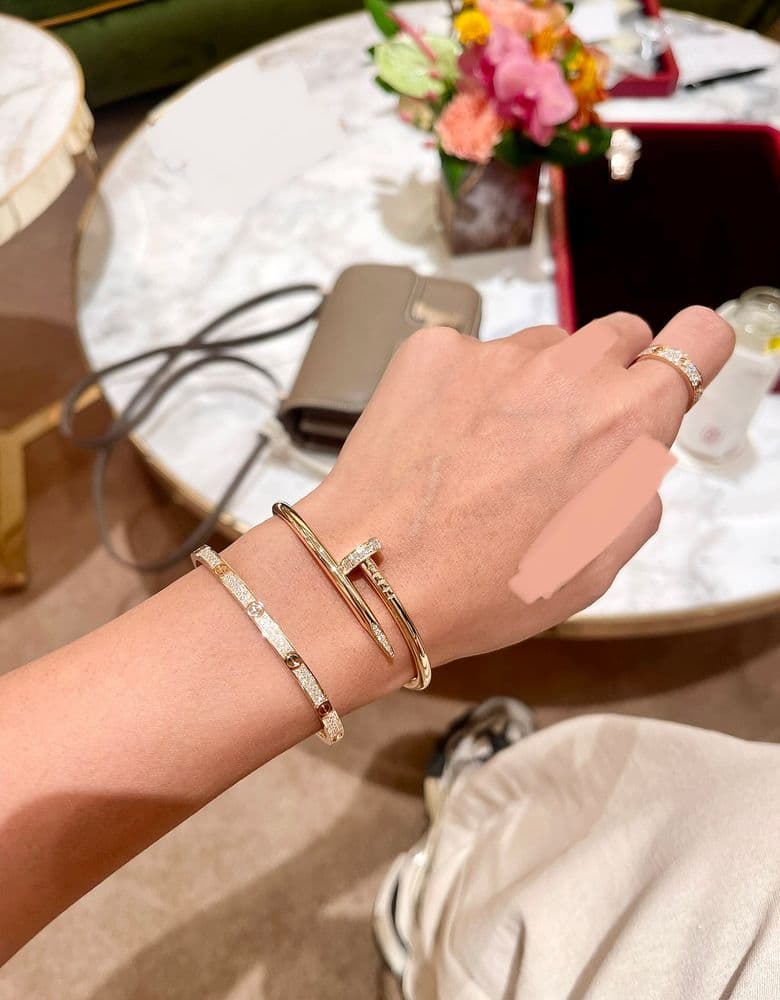 Cartier Love Classic