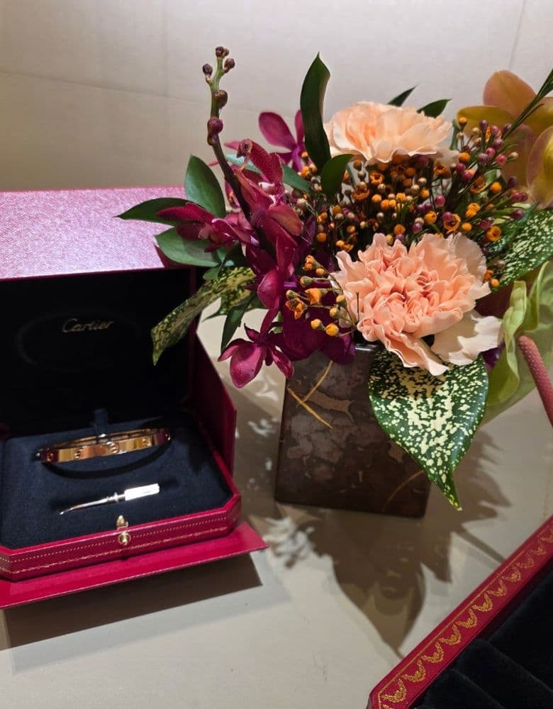 Cartier Love Classic Bangle, size 20