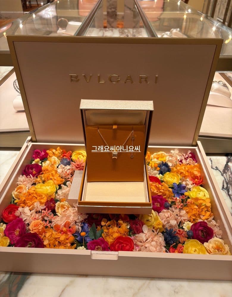 불가리 비제로원 목걸이