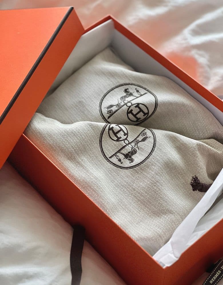 에르메스 엔센스(엉썽) 누아 36.5 사이즈