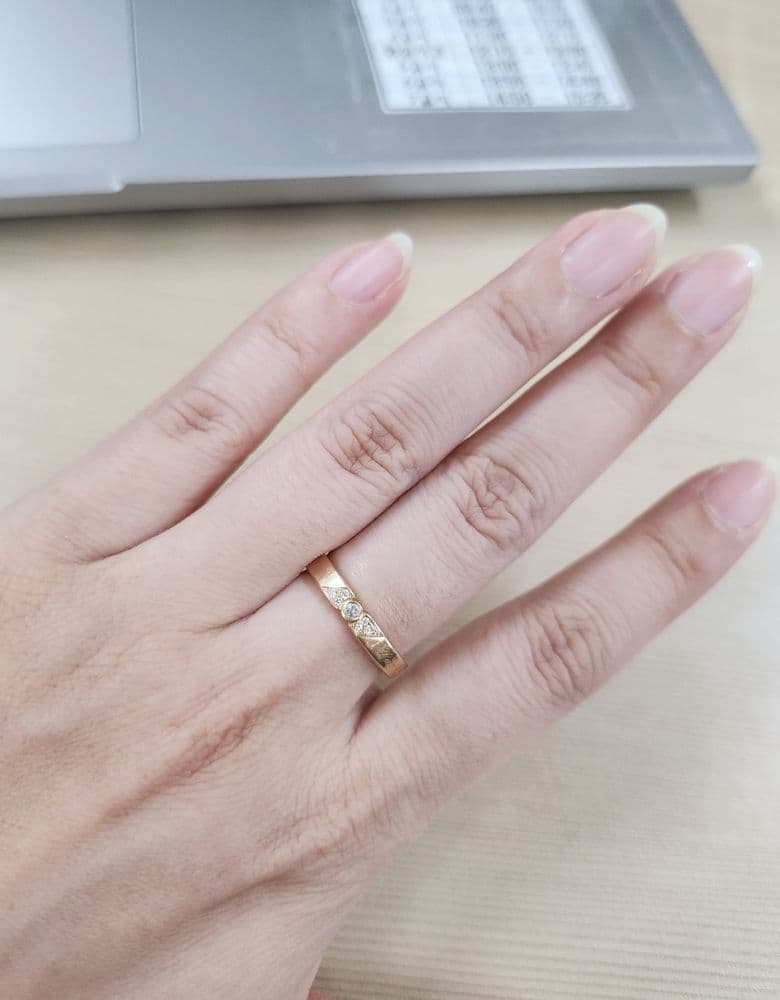 Van Cleef & Arpels Etoile Wedding Band