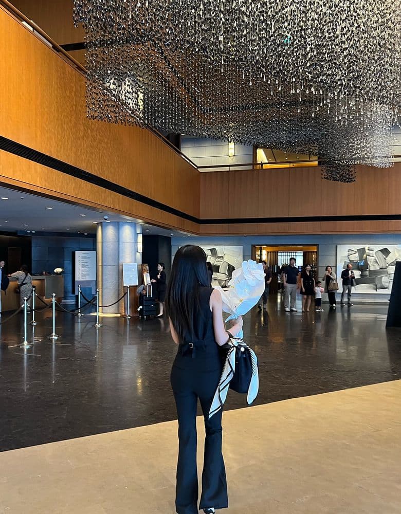 에르메스 누아 금장 에르백 착샷