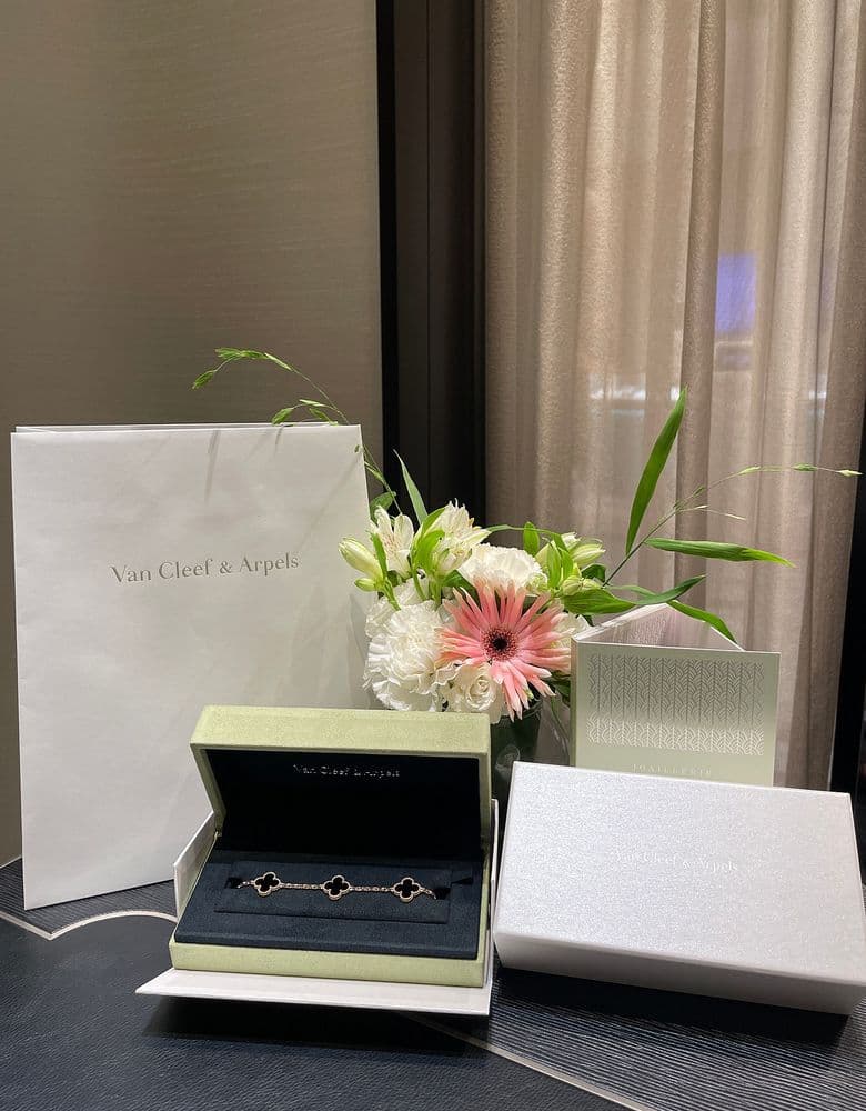 반클리프 5모티브 오닉스 구매