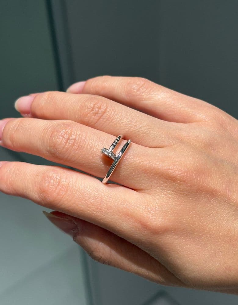 까르띠에 앵끌루 반지 화이트 골드