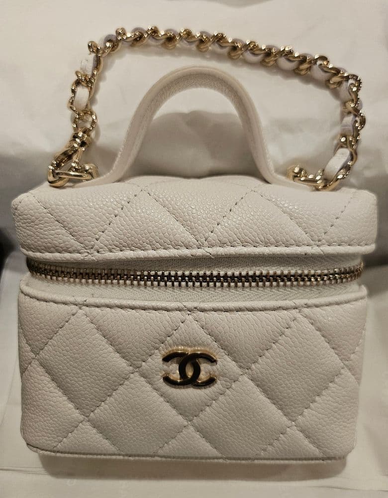 샤넬 클래식 미니 참 구매