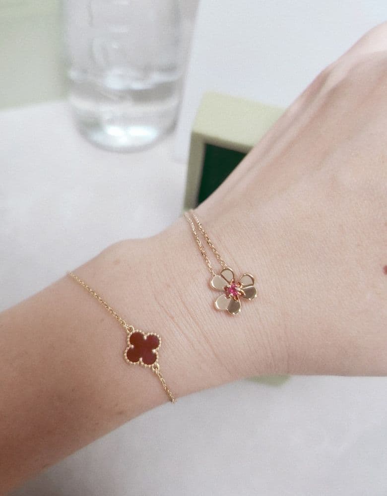 Van Cleef Frivole Mini Ruby