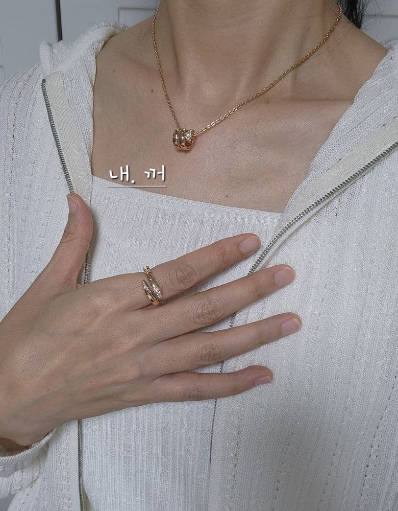 불가리 세르펜티 목걸이와 반지 세트