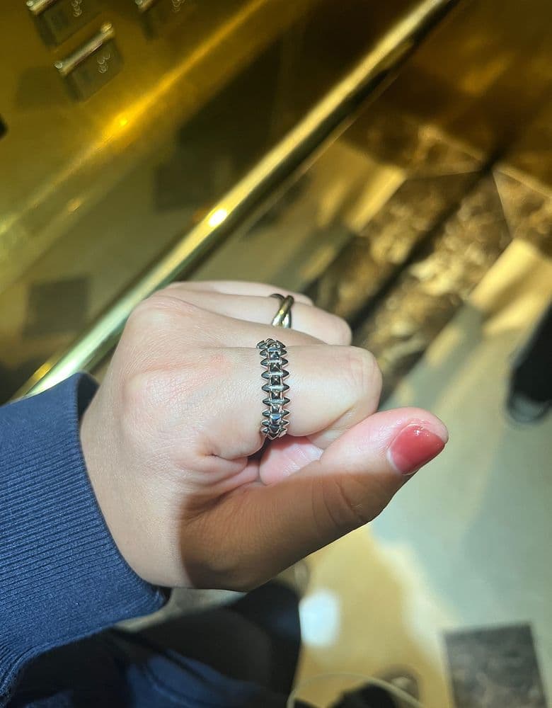 까르띠에 클래쉬드 링 화이트 골드