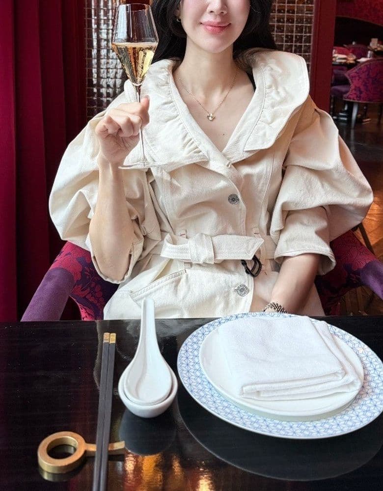 Van Cleef guilloche on-wrist shot