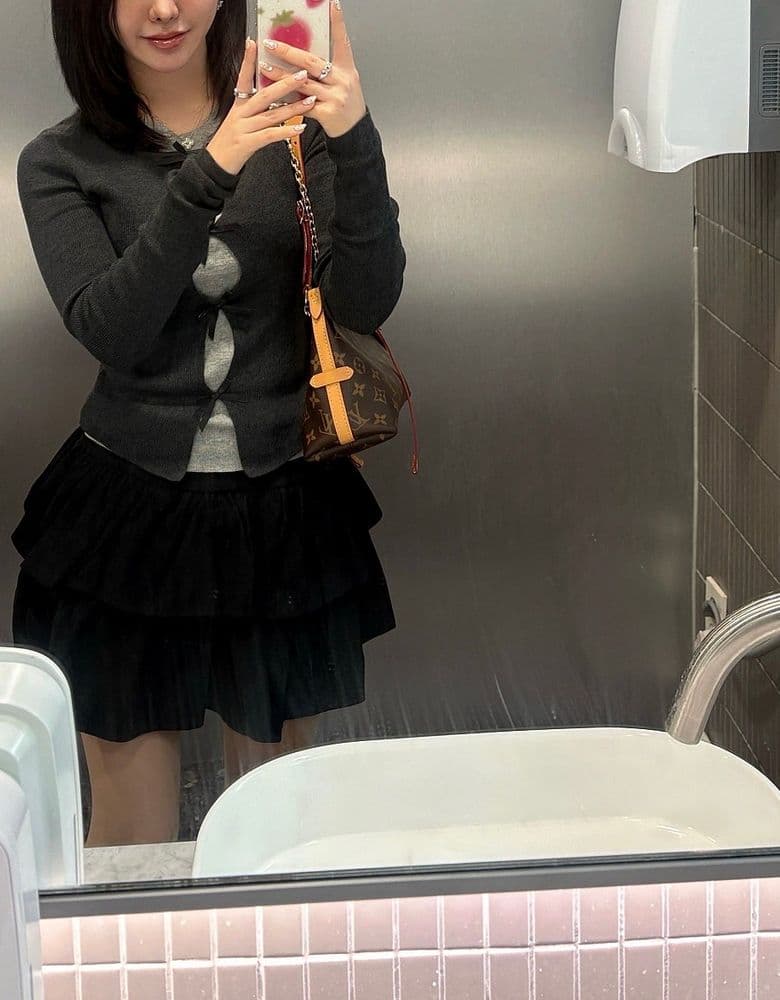 Louis Vuitton CarryAll BB