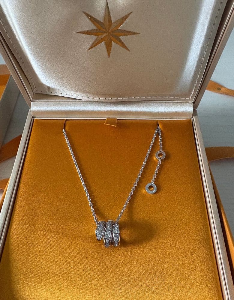 불가리 세르펜티 화골 풀파베 목걸이