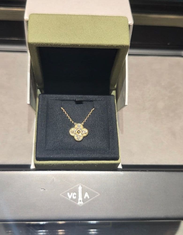 Van Cleef & Arpels Vintage Alhambra Diamond Yellow Gold