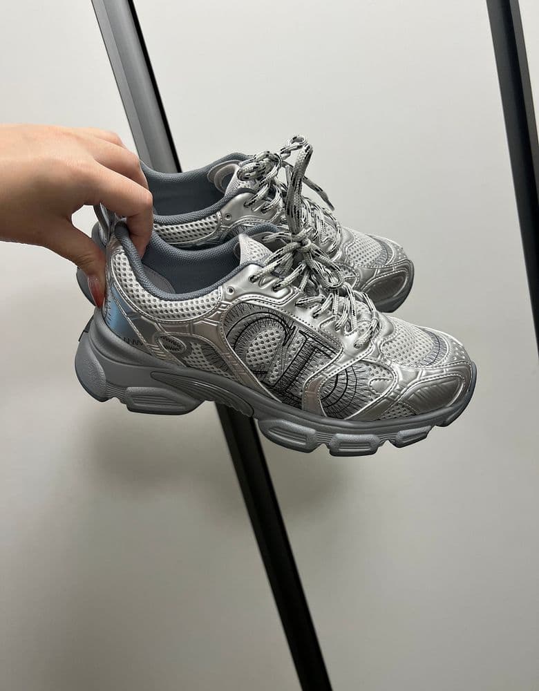 Dior Chrono sneakers