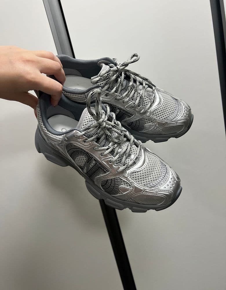 Dior Chrono sneakers