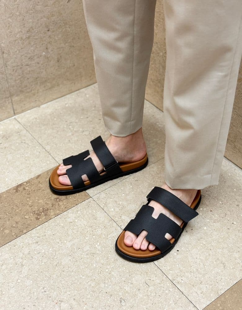 에르메스 시프레샌들 블랙