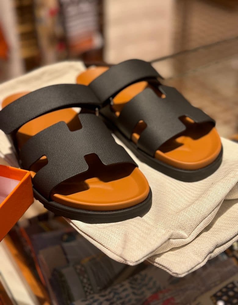 에르메스 시프레샌들 블랙