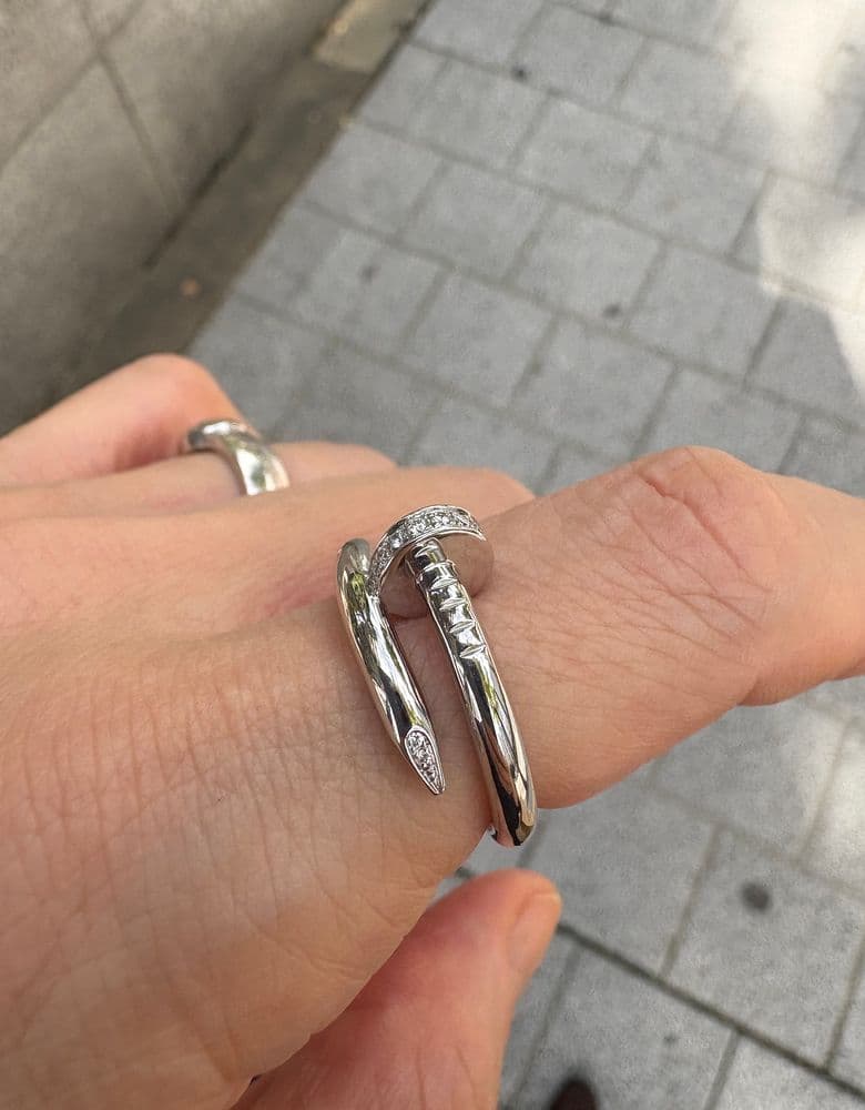 까르띠에 저스트앵끌루 화이트 골드 다이아 클래식 링