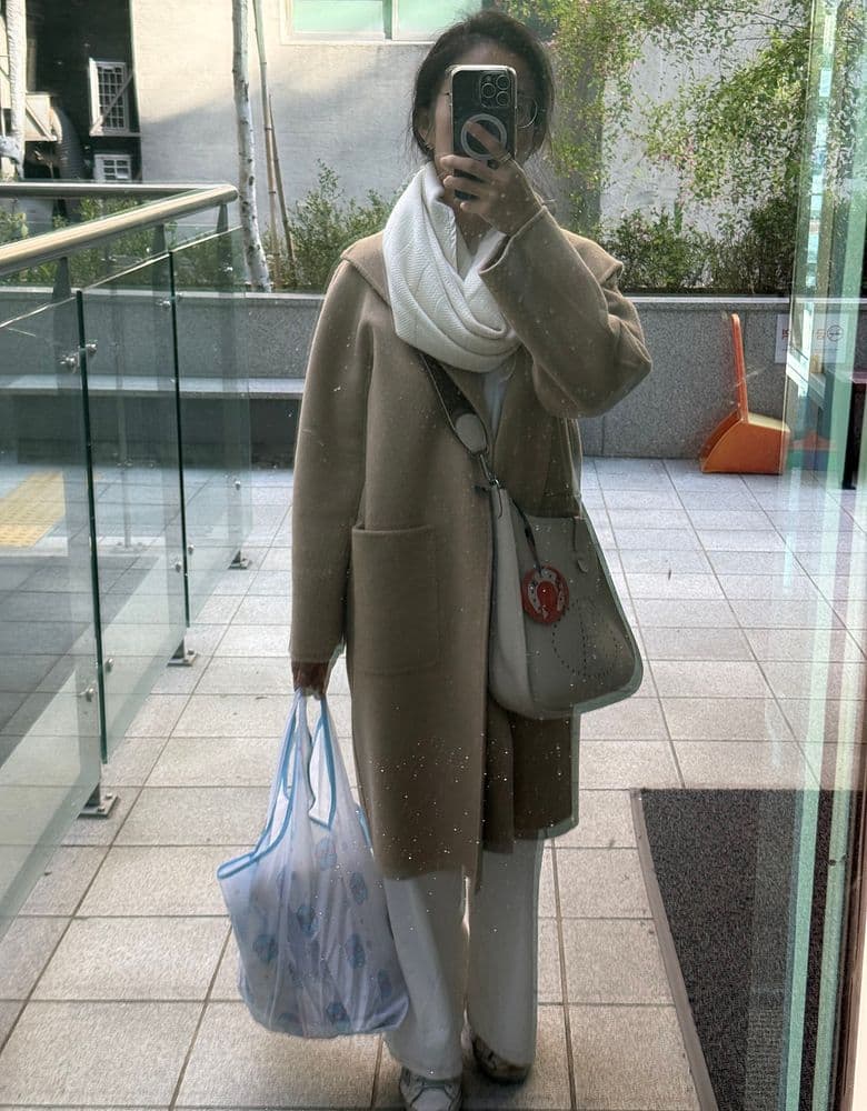 막스마라 케이프 자켓, 릴리아, 라브로 & 에르메스 에블린, 볼리드