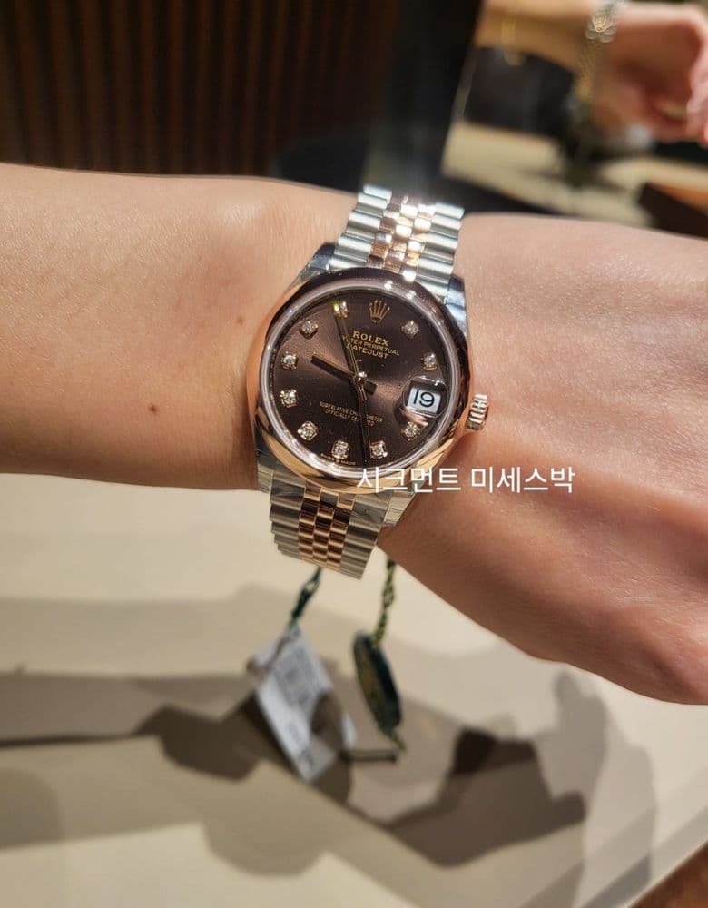 My Rolex chocolate dial diamond walk-in success story!