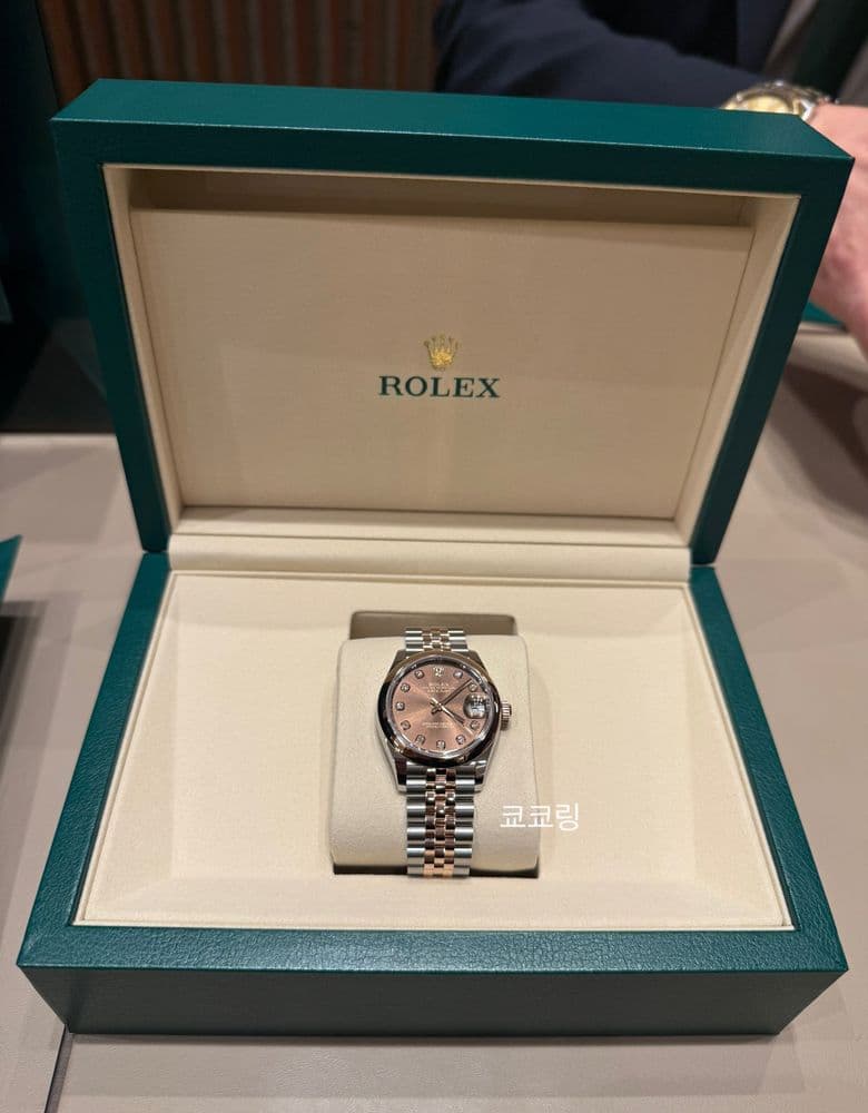 My Rolex Datejust 31 with the chocolate dial and ten diamond hour markers – a walk-in success story!