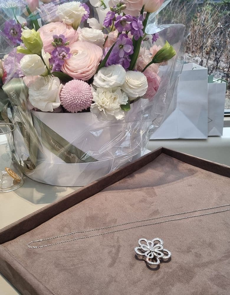 Van Cleef & Arpels High Jewelry Flower Lace Brooch