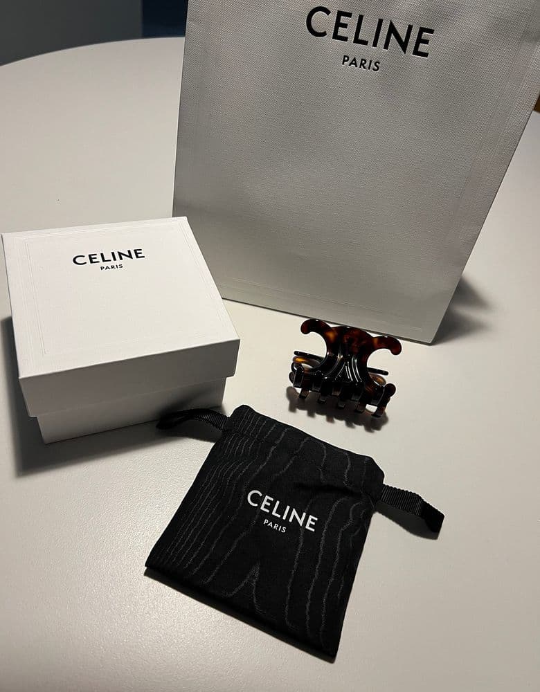 셀린느 트리옹프 헤어 claw 다크하바나 컬러