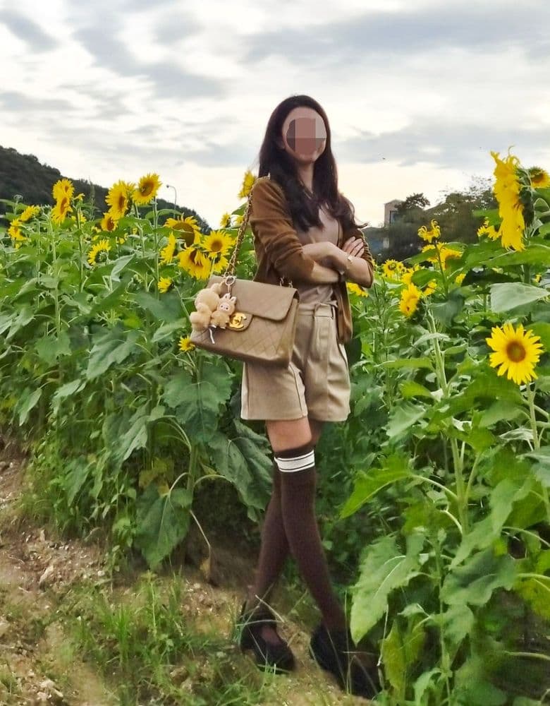 Vintage Chanel bags & Louis Vuitton, decorating La Boubou bags.