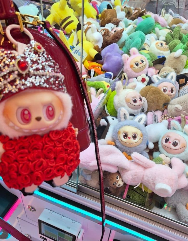 Vintage Chanel bags & Louis Vuitton, decorating La Boubou bags.