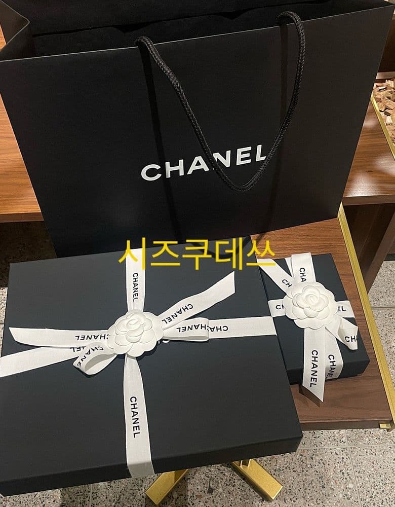 샤넬 머플러& 클래식 카드홀더