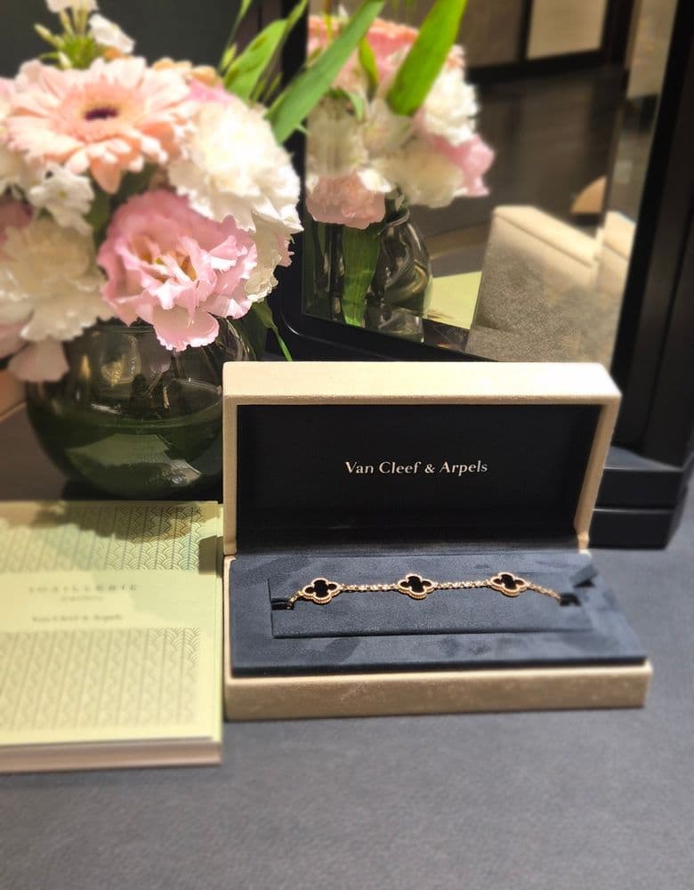 Van Cleef & Arpels 5-Motif Onyx Bracelet